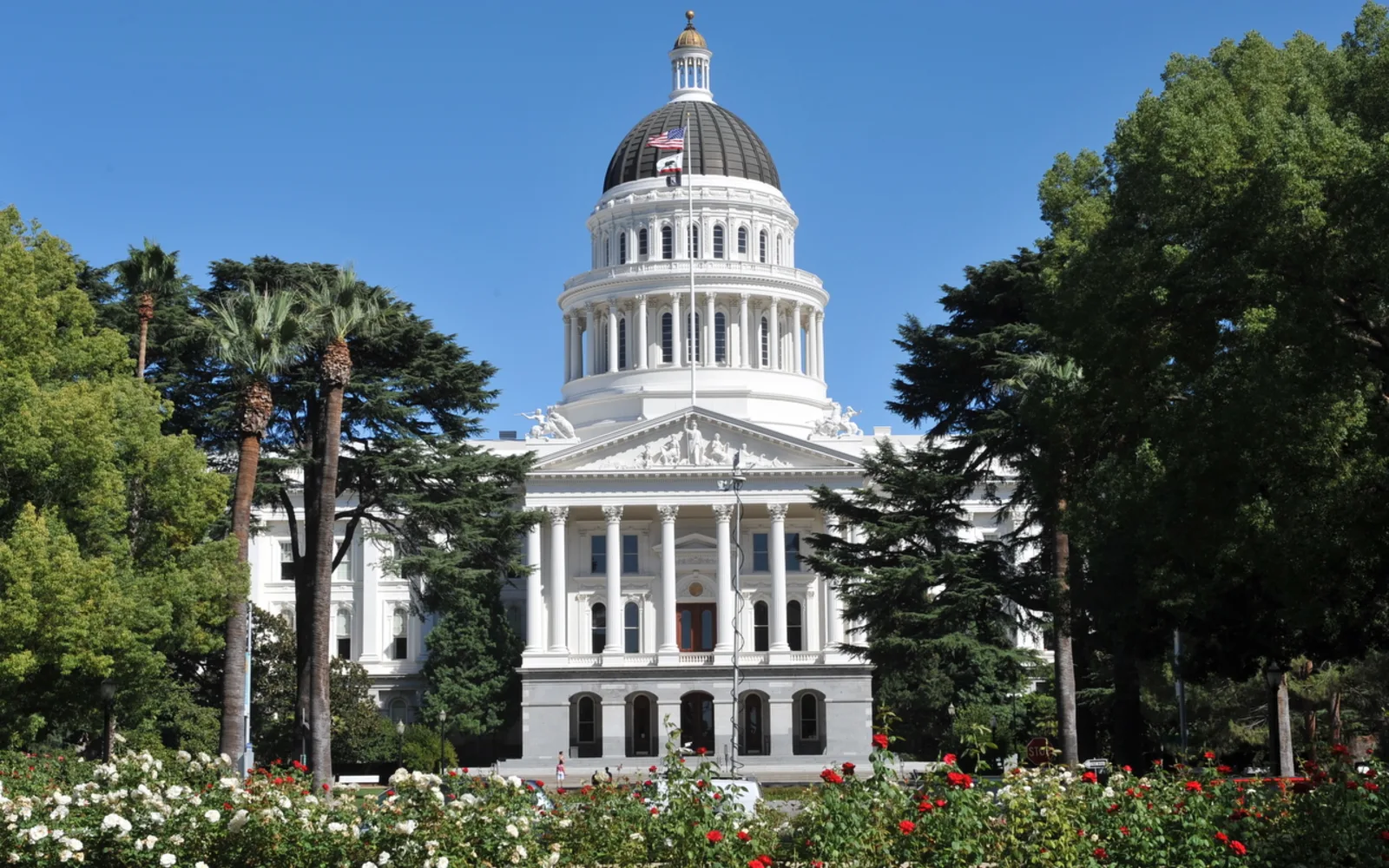 California State Capitol Building exterior, a Neoclassical structure with domed architecture in Sacramento